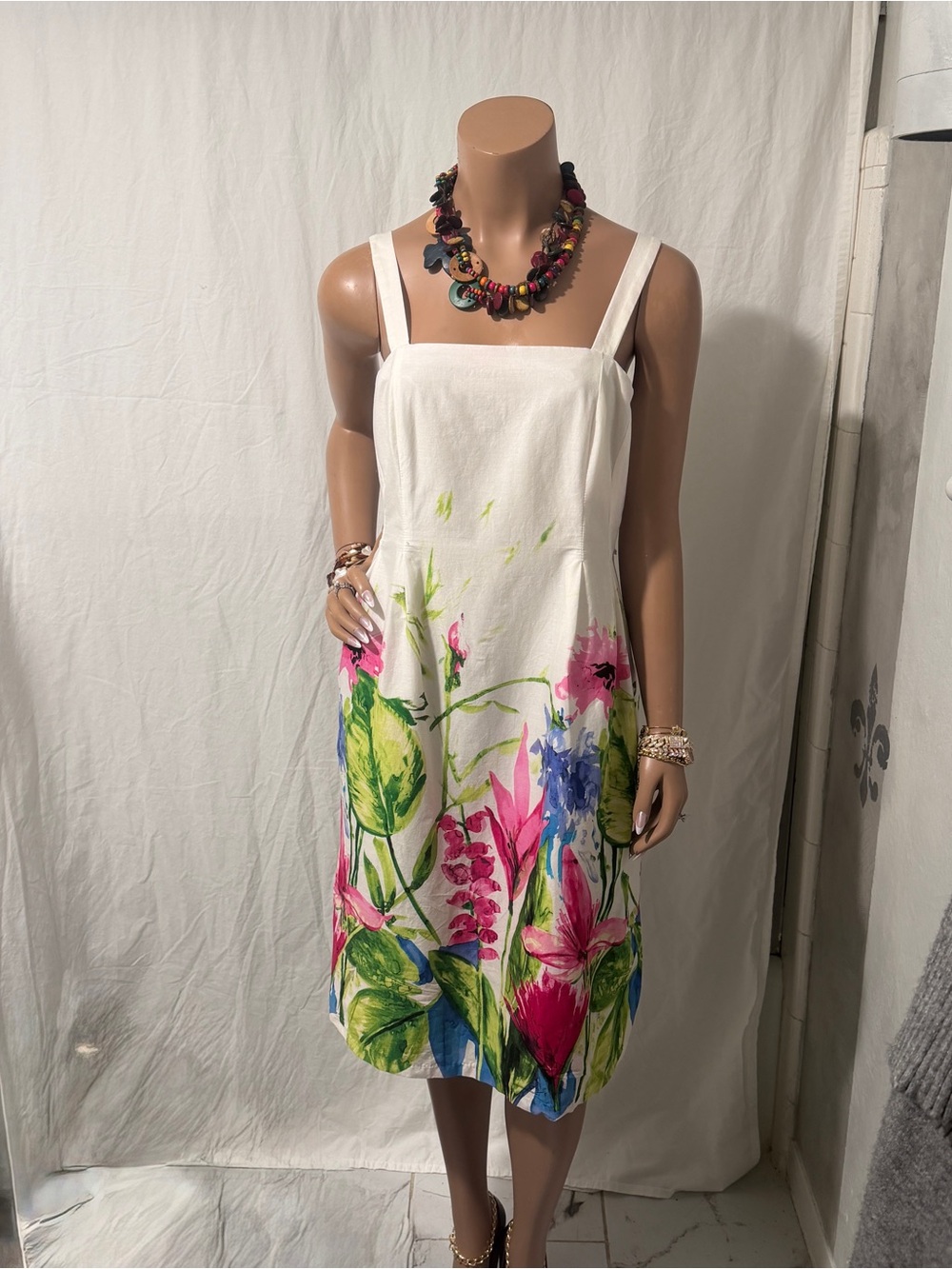 Kim Rogers White Floral Swim Cover-Up Dress with Pink, Green & Blue Accents☑️ - Picture 6 of 7